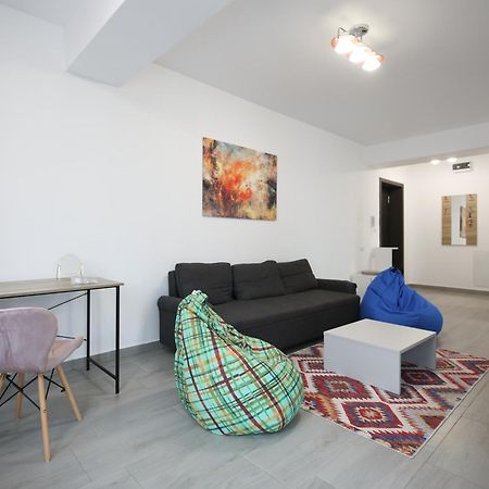 Vitan Central Oasis ---Free Secured Private Parking---Self Check-In-- Bukarest Exteriör bild