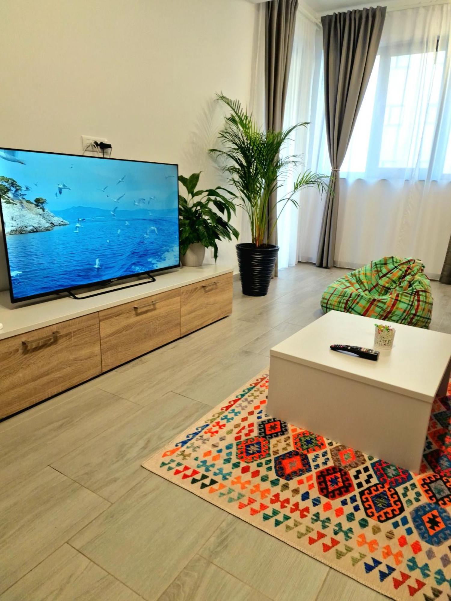 Vitan Central Oasis ---Free Secured Private Parking---Self Check-In-- Bukarest Exteriör bild