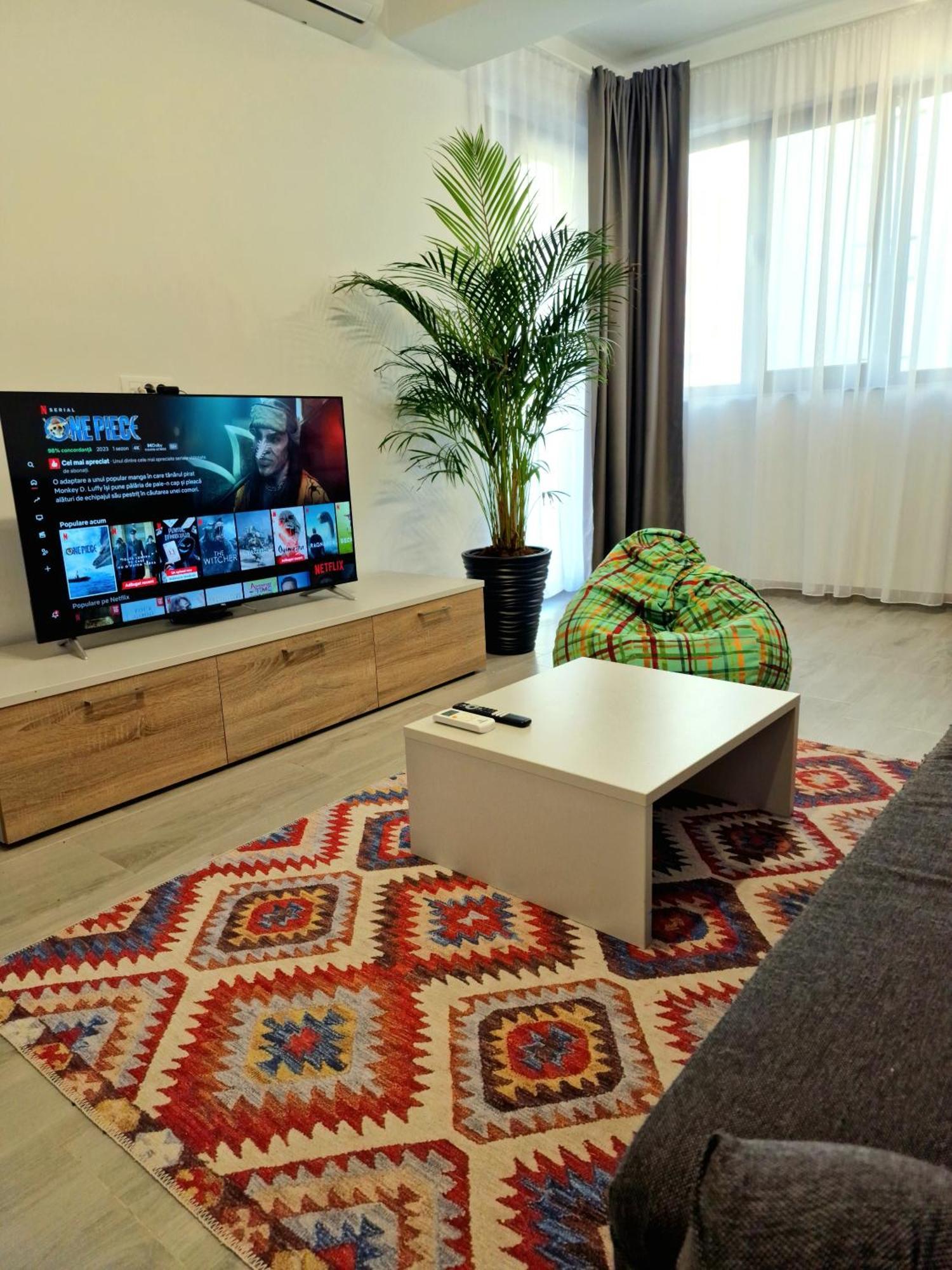 Vitan Central Oasis ---Free Secured Private Parking---Self Check-In-- Bukarest Rum bild